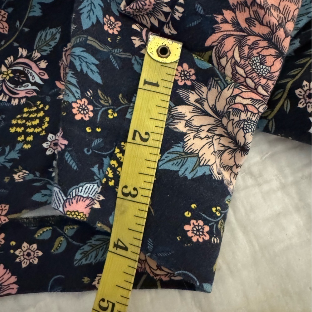 2 pair Loft shorts, size 6 EUC one pink with patch pockets & navy floral Riveria - Picture 12 of 16